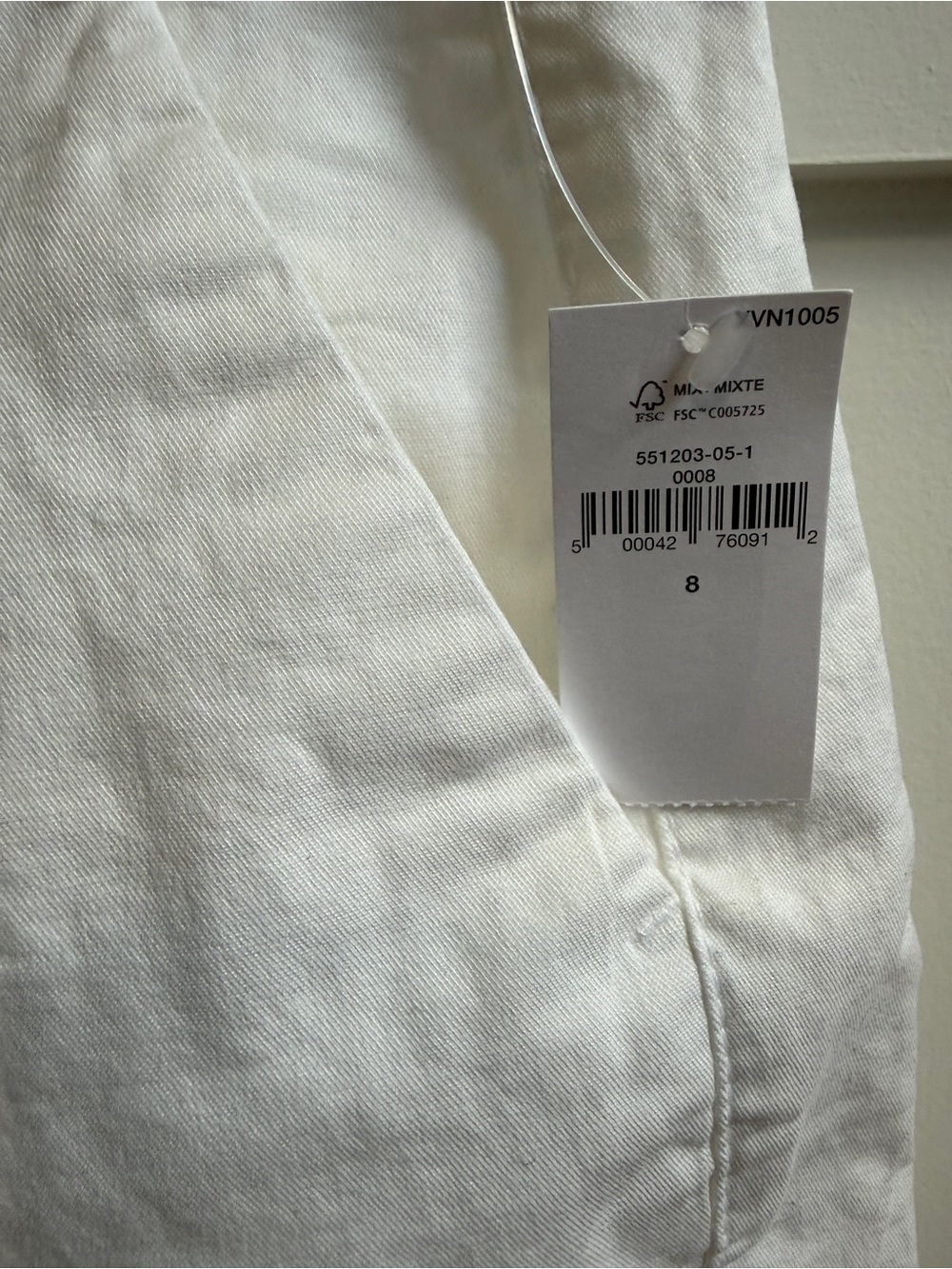 Old Navy White Cotton Blend Women's Jean Shorts - Picture 3 of 7